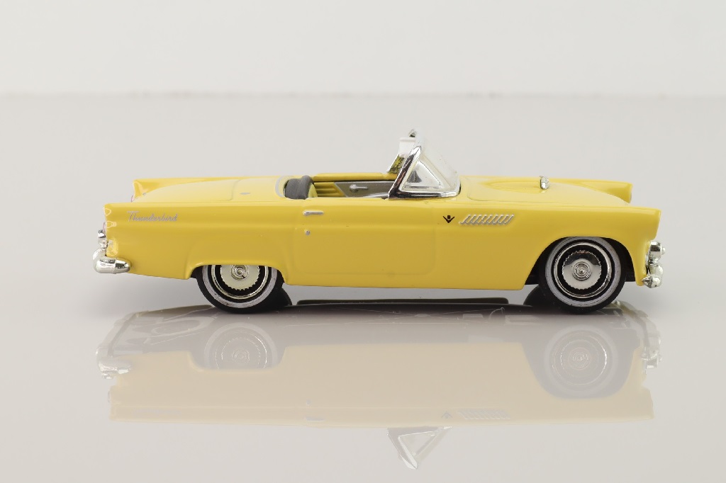 Matchbox Collectibles 92692; 1955 Ford Thunderbird